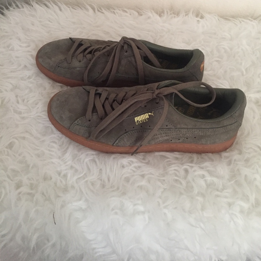 Army green Puma States w/ gum sole